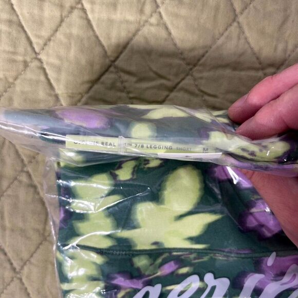 OFFLINE By Aerie Real Me High Waisted Crossover Legging Size‎ M Short NEW - Picture 9 of 9